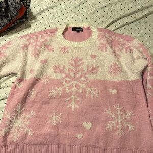 Worn once snowflake top from target 2023
